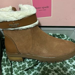 KATE SPADE NEW. Bailee Winter ankle height booties. 6B Side zip.